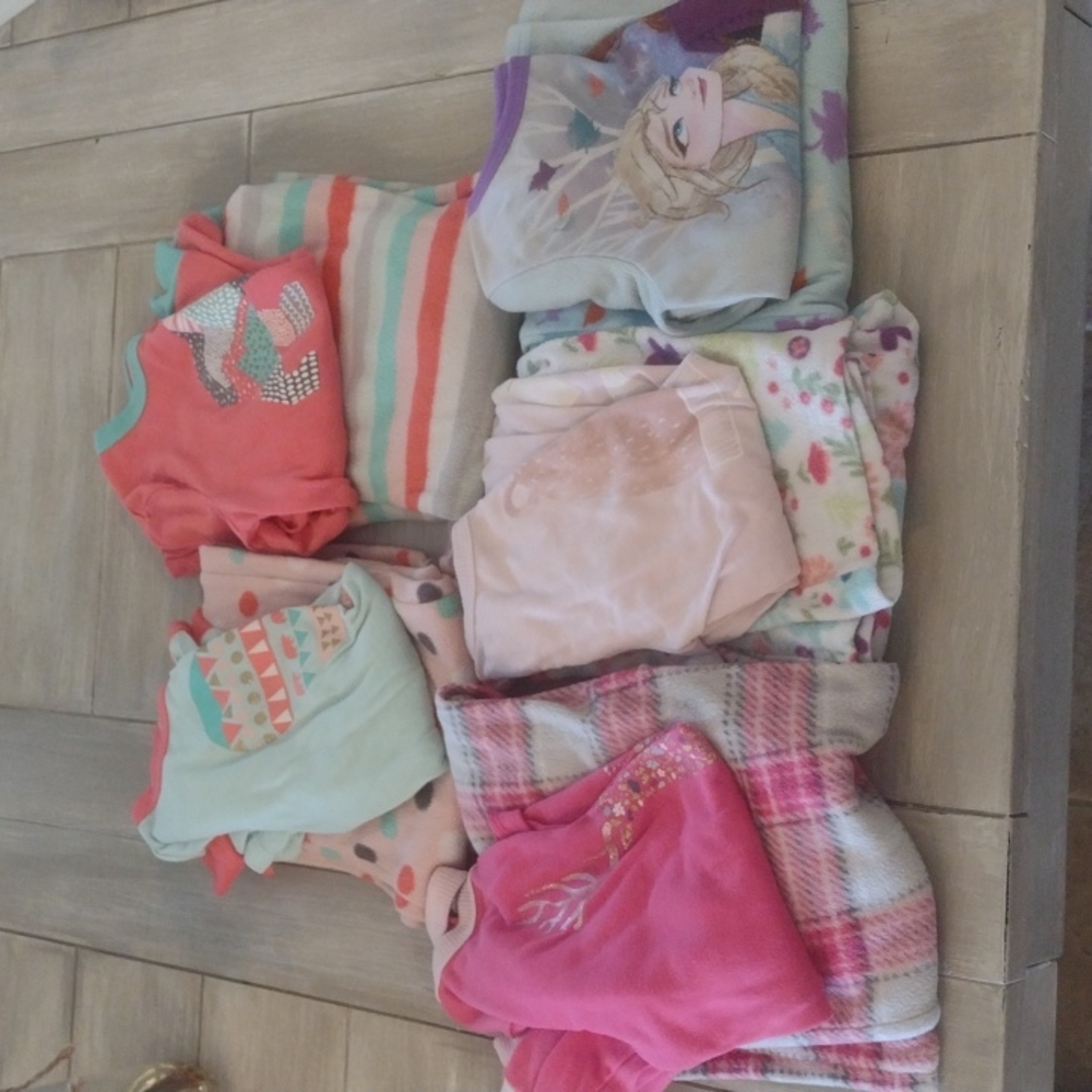 Eddie Bauer - Girls Fleece Two-Piece Pajama Sets (5)